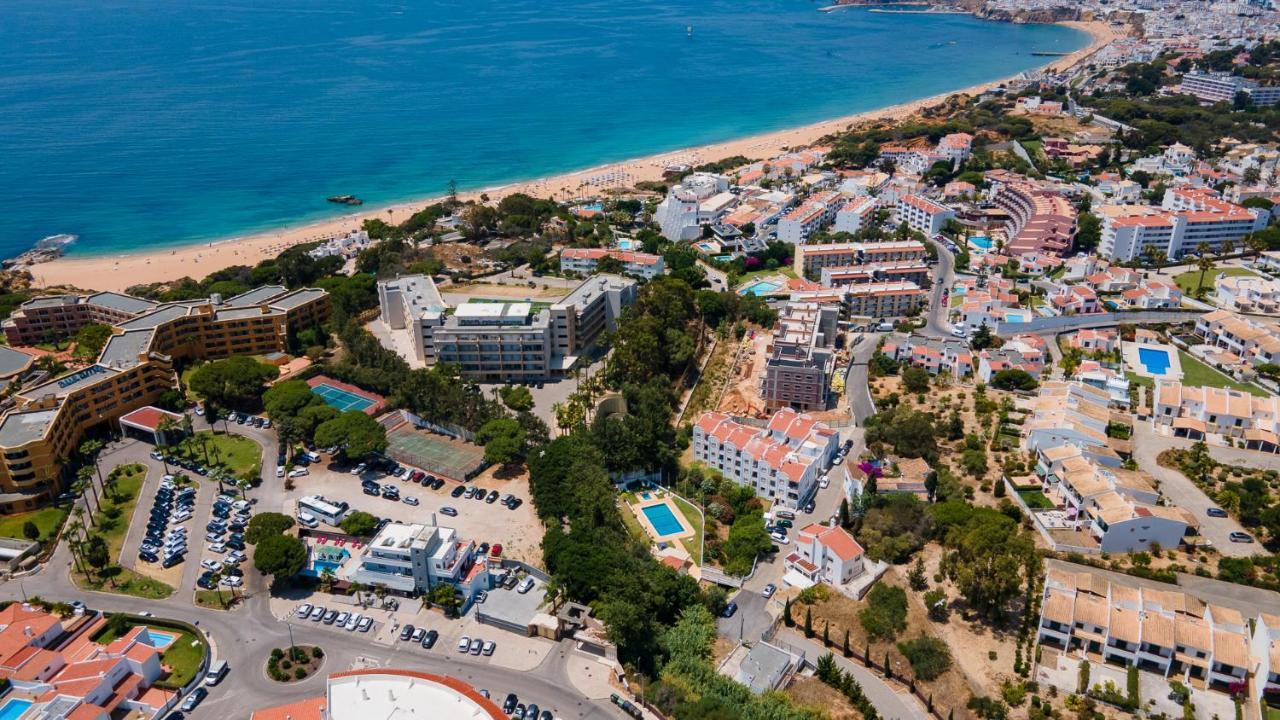 Charming Beachside Apartment W/ Pool By Lovelystay Албуфейра Экстерьер фото
